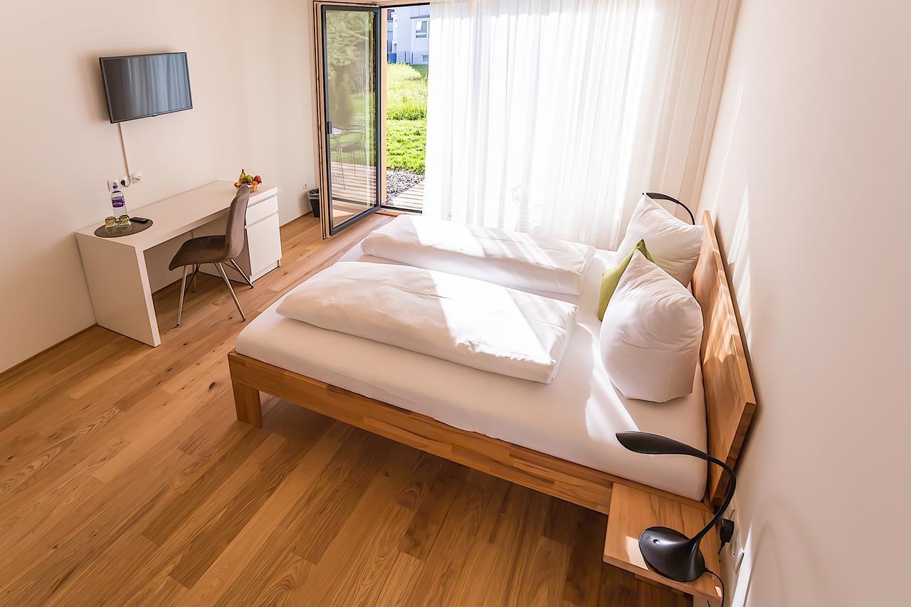Gaestehaus Gritsch Hard Buitenkant foto